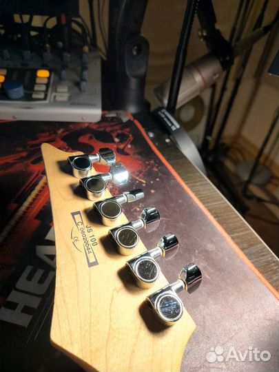 Гитарное оборудование. примочки, колки и мн.др