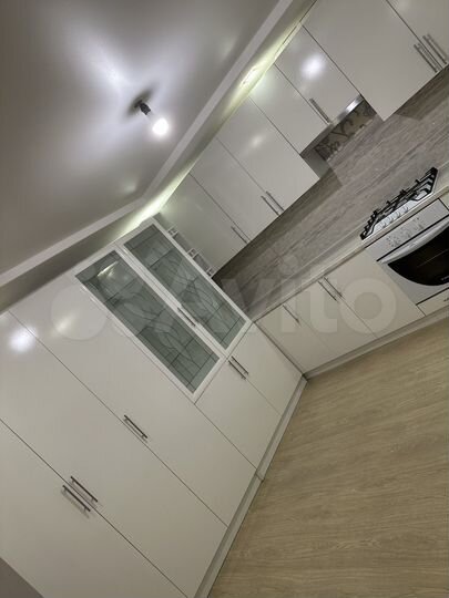 2-к. квартира, 65 м², 1/10 эт.