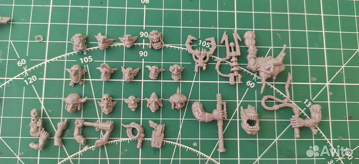 Warhammer 40000 миниатюры orks gretchin