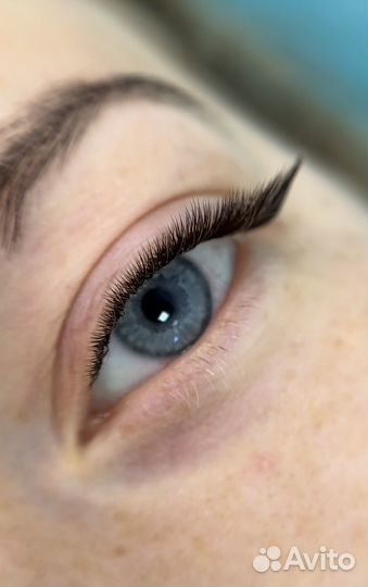 Обучение наращиванию ресниц