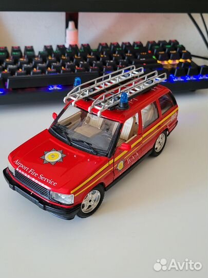 Bburago range rover 1/26