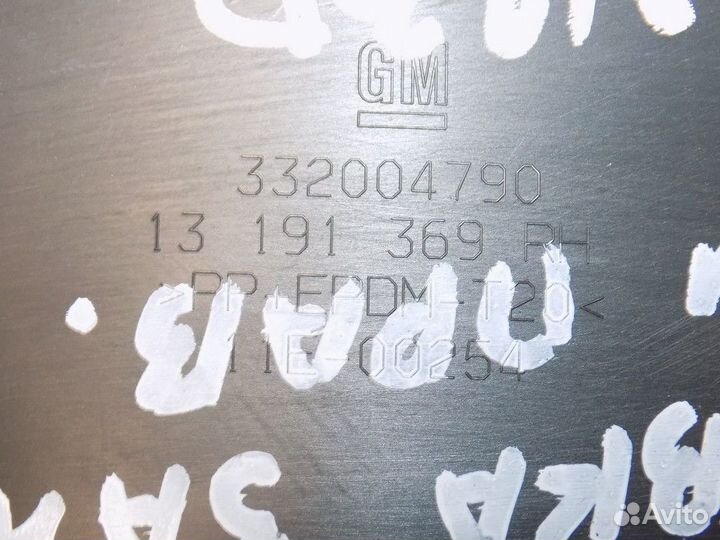 Обшивка стойки Astra H / Family 2004-2015