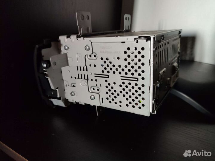 Штатная магнитола Hyundai ix35 + козырек