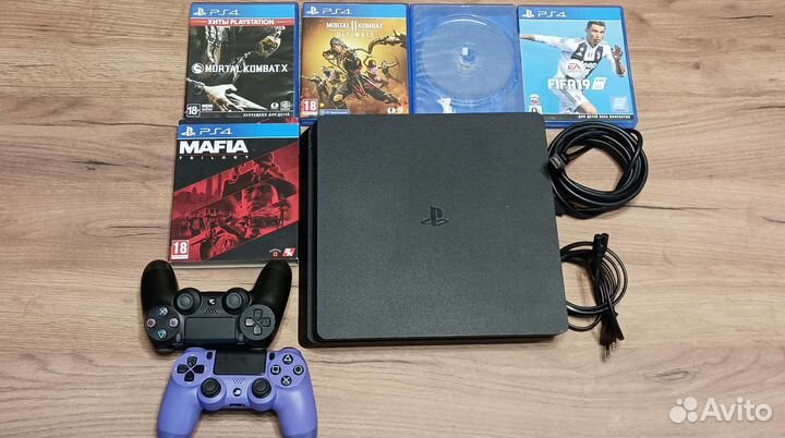 Sony PS4 slim