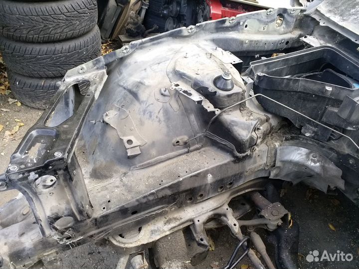 Передняя часть кузова 140 купе