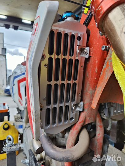 Защита радиатора алюминевая Kayo K6R