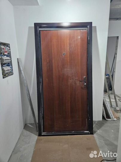 Дверь входная