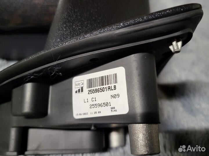 Зеркала заднего вида на Ford Ranger с камерой