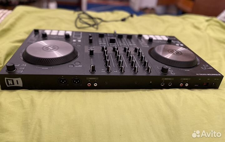 Dj контроллер traktor kontrol s3