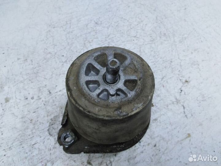 Подушка двигателя Порше