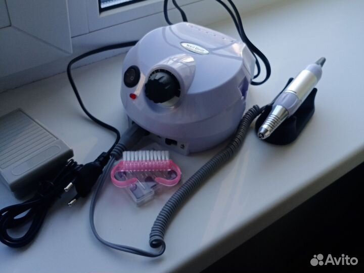 Аппарат для маникюра и педикюра