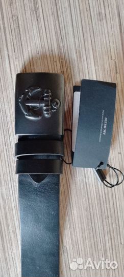 Мужской кожаный ремень с бляхой 