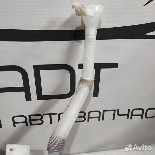 Бачок омывателя в сборе Citroen Peugeot 4007