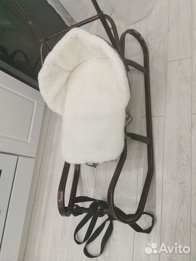 Санки с сидушкой и муфтой