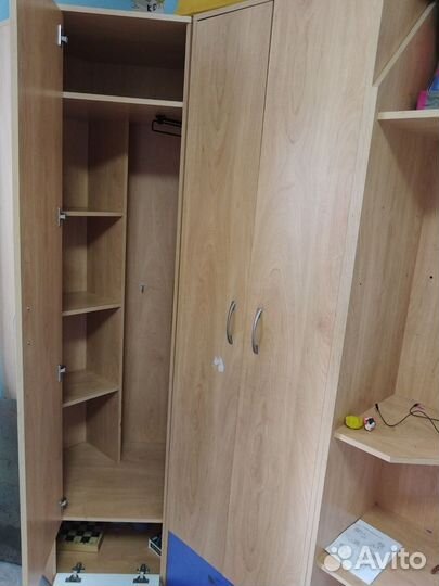 Шкафы угловой,платяной, пинал