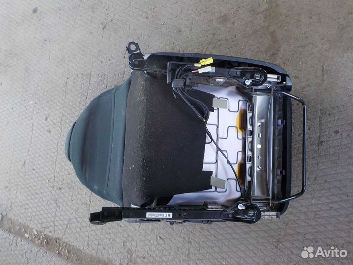 Сидение toyota corolla 150 переднее правое