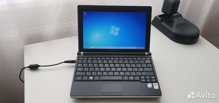 Нетбук Samsung nc10 10.1