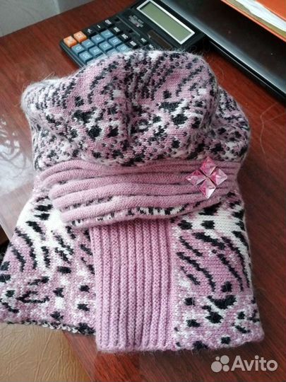 Берет женский с шарфом