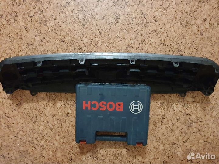 Решетка радиатора Toyota Kluger/Highlander, 2005