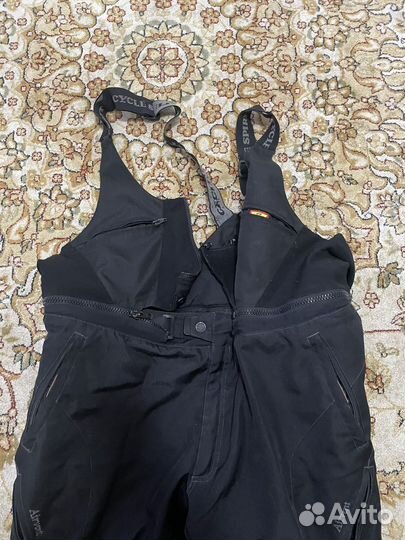 Костюм мужскойдля катания на снегоходе