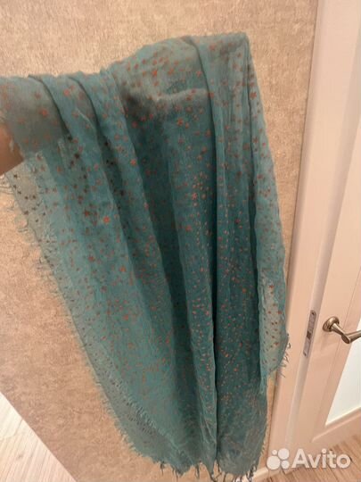 Женские шарфы и платки