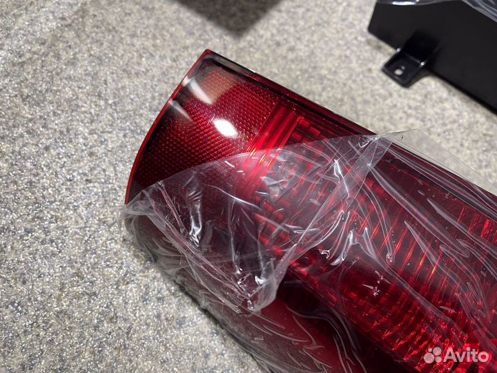 Фонарь задний Mercedes W639 Vito Viano