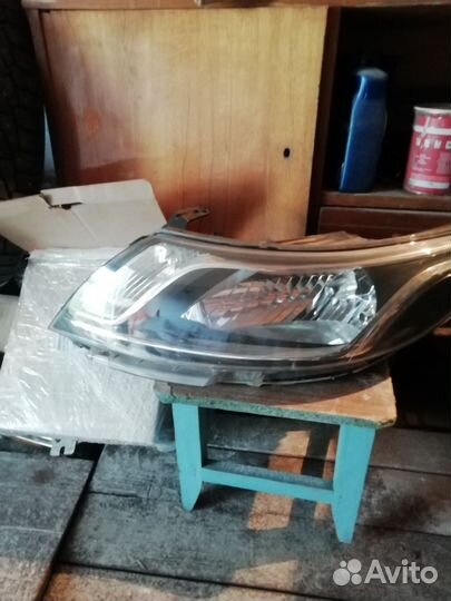 Продам фару