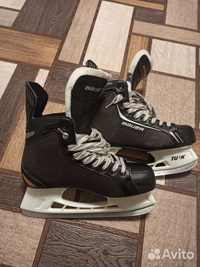 Хоккейные коньки bauer 45 размер