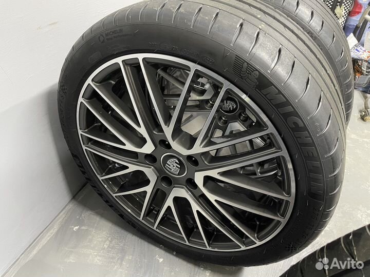 Колеса в сборе R21 Porsche Panamera Turbo Design