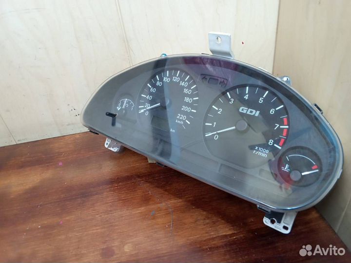 Панель приборов Mitsubishi Spase Star