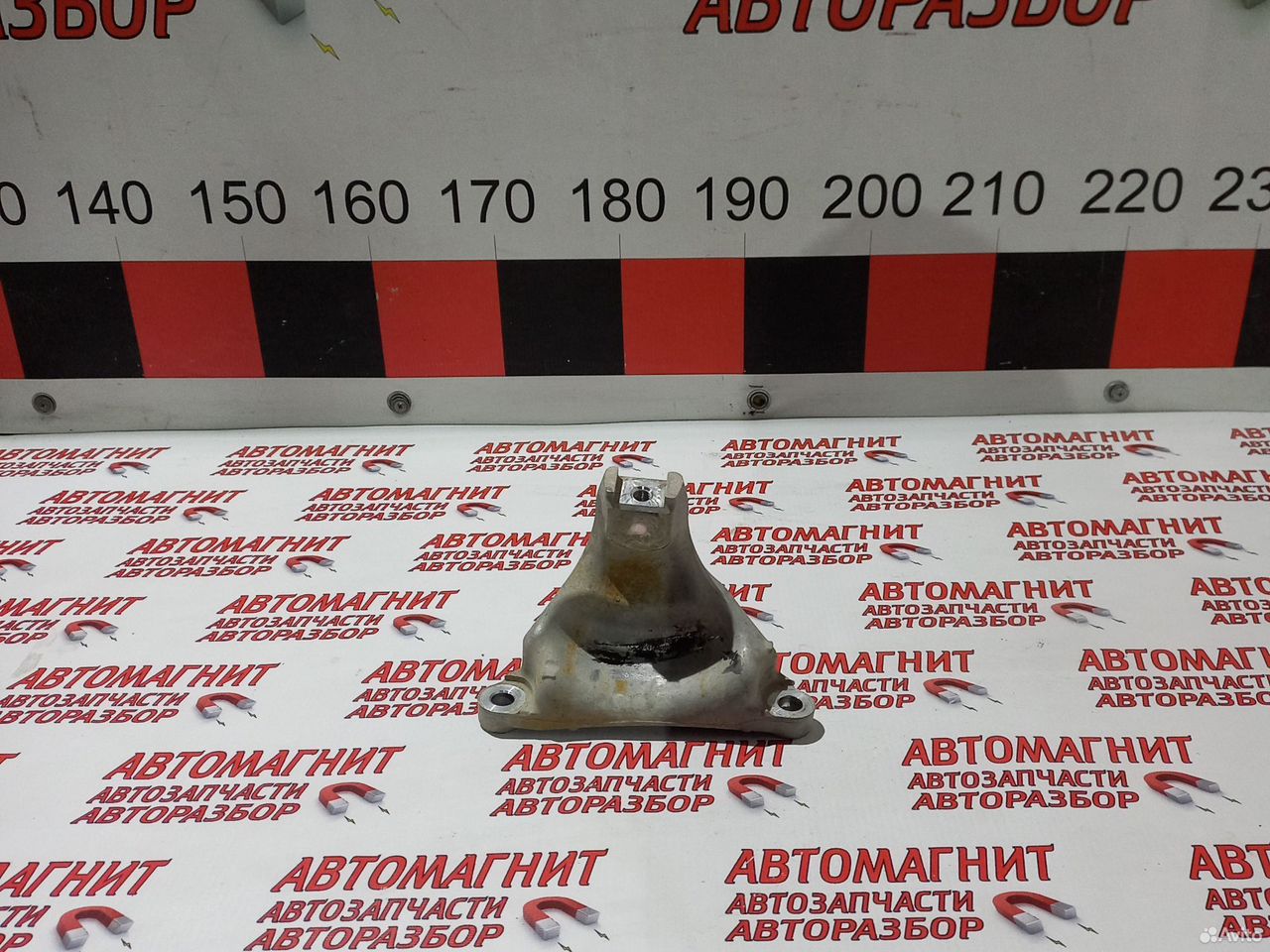 Кронштейн подушки двигателя Хонда Аккорд 8