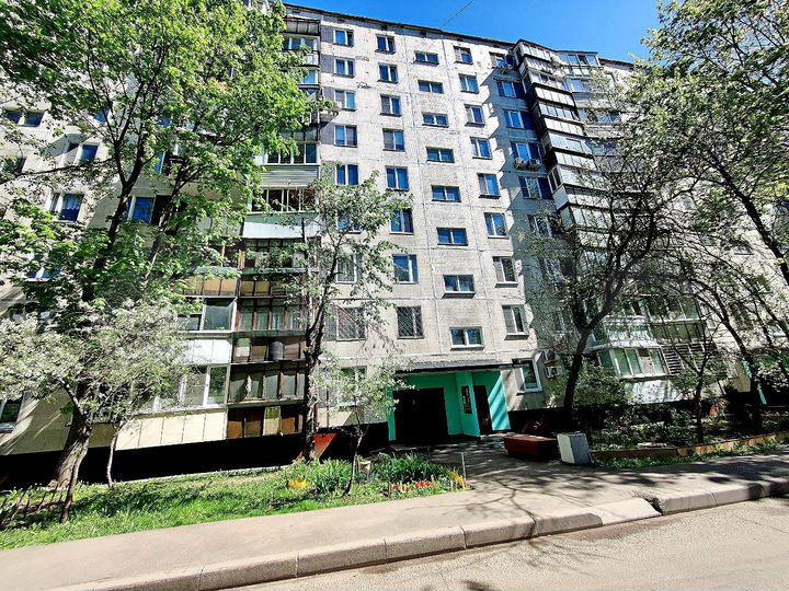 Квартира-студия, 10,5 м², 1/9 эт.