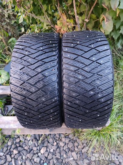 Goodyear Ultragrip Ice Arctic 245/40 R18 97T