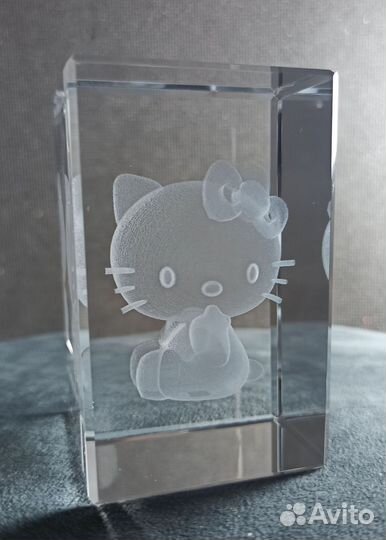 Hello kitty фигурка сувенир 3 D в хрустале