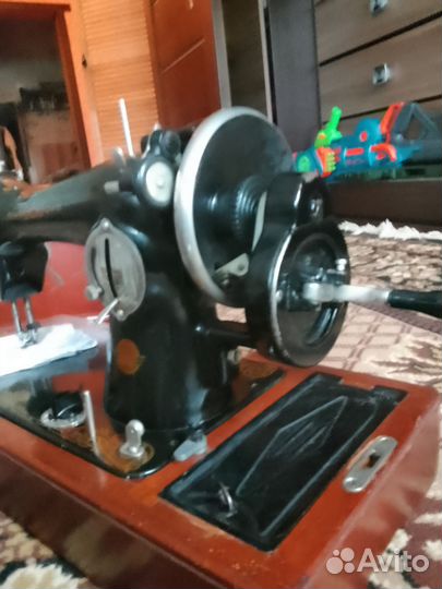 Швейная машинка класса 2-м