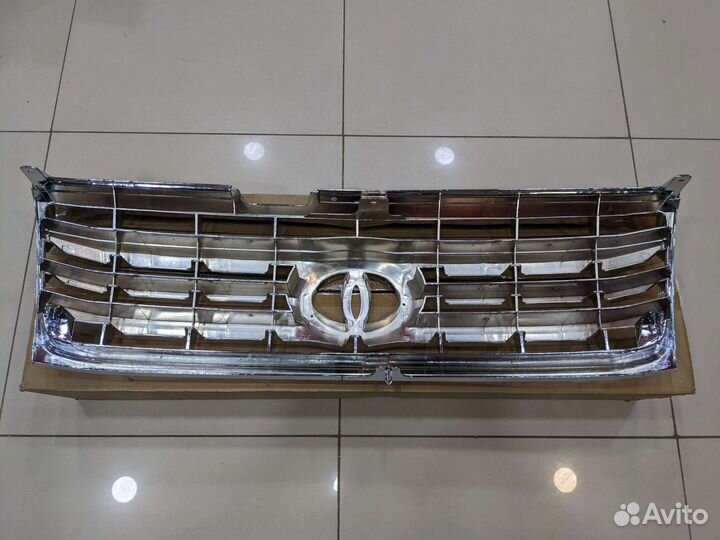 Решётка радиатора хром land cruiser 100 2005-2007