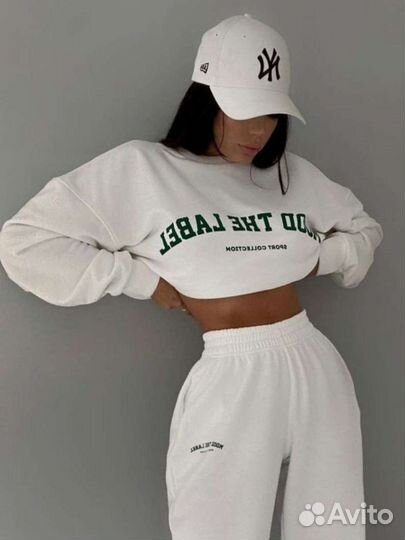 Спортивный костюм женский новый 44