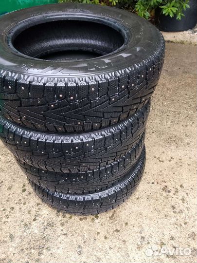 Nexen Winguard WinSpike 215/70 R16 100T