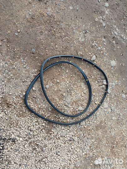 Уплотнитель двери Chevrolet Cruze