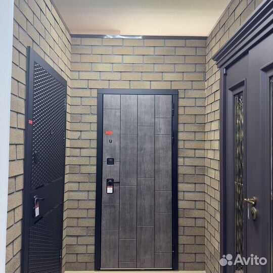 Двери входные