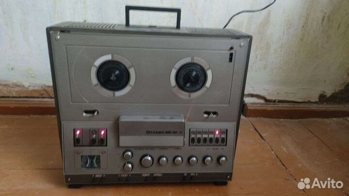 Катушечный магнитофон astra 111 с-1