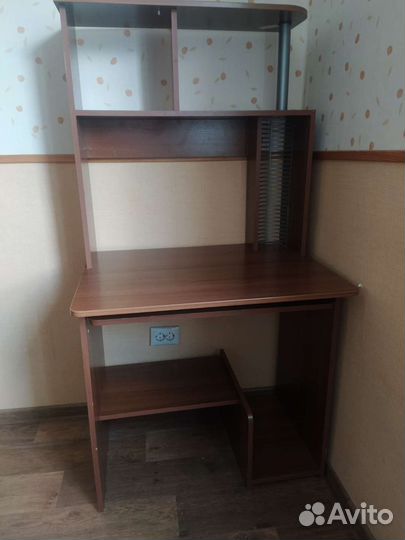 Компьютерный стол 60 х 80