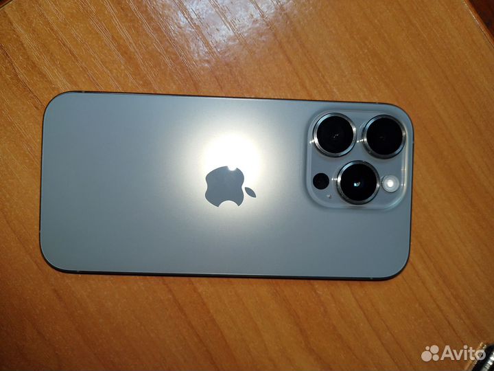 iPhone 15 Pro, 256 ГБ