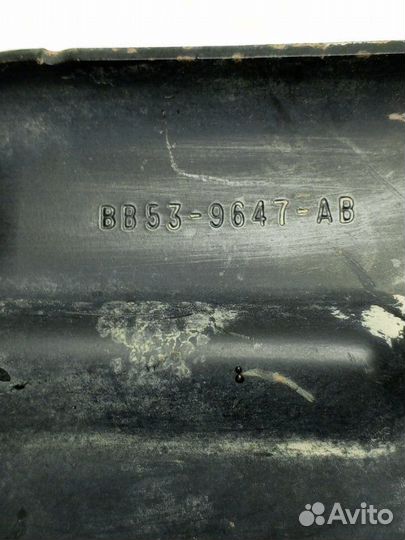 Кронштейн воздушного фильтра Ford Explorer U502