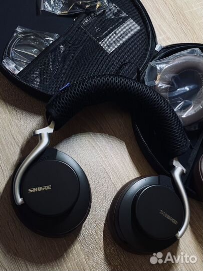 Shure aonic 50