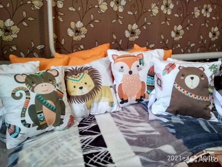 Бортики в кроватку