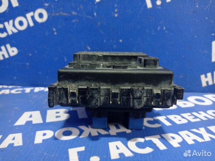 Блок предохранителей салона Nissan Almera Classic