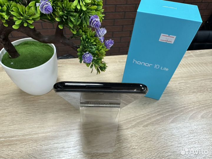 HONOR 10 Lite, 4/64 ГБ