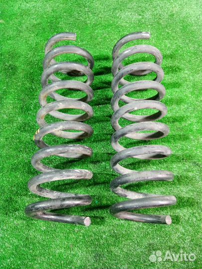 Пружина подвески (комплект) задняя Mercedes-Benz