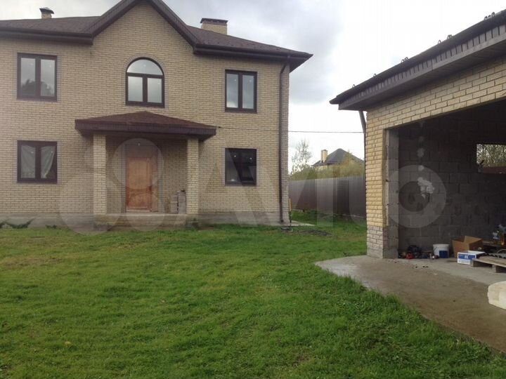 Дом 236 м² на участке 15 сот.